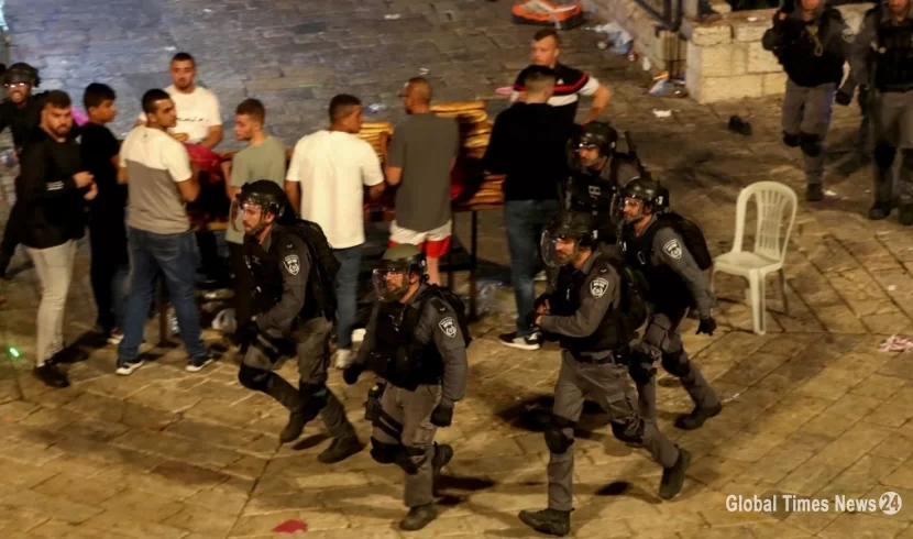فيديو يوثق اعتداء وحشياً من قوات الاحتلال على فتاة فلسطينية في القدس