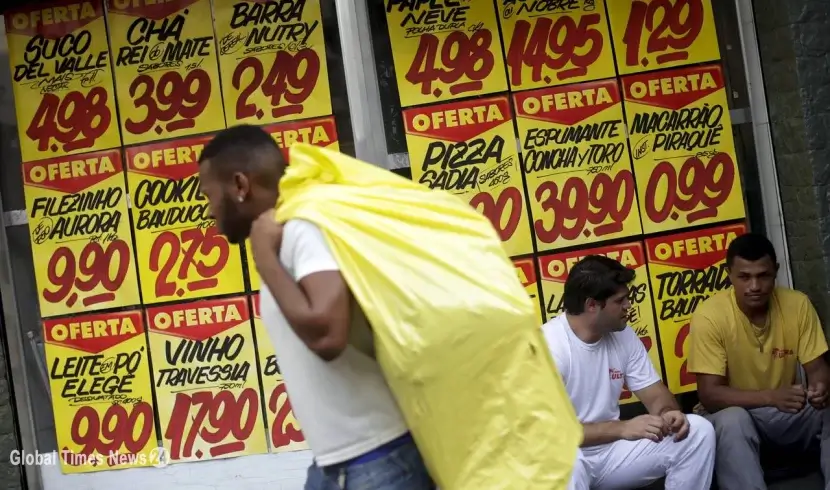 Brazil's annual consumer inflation up 10.07% in July