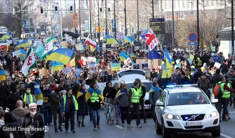 Hundreds March in Belgrade to Express Solidarity with Ukraine