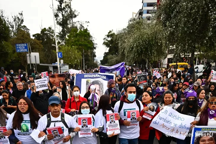  Féminicide en Equateur : la manifestation après la découverte du cadavre d'une avocate