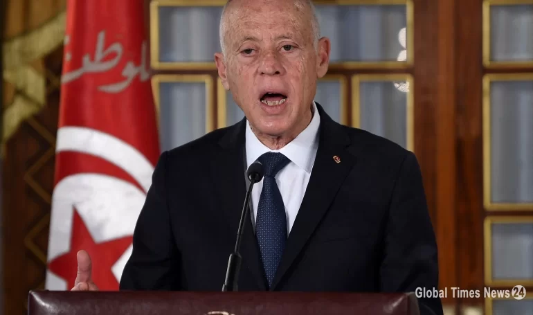 تیونس میں سیاسی بحران شروع؛ صدر پر ڈکٹیٹر شپ کا الزام