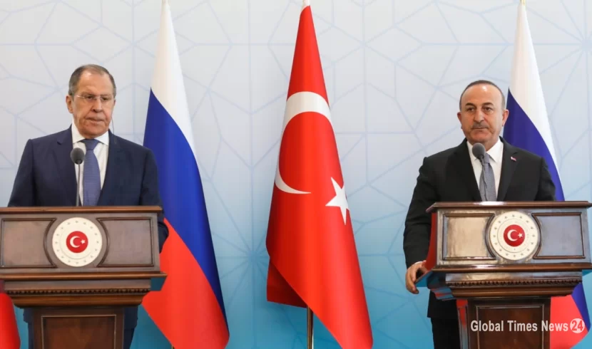 ترکی اور روس کا یوکرائنی اناج کی برآمدات کو دوبارہ شروع کرنے کی کوششوں پر تبادلہ خیال