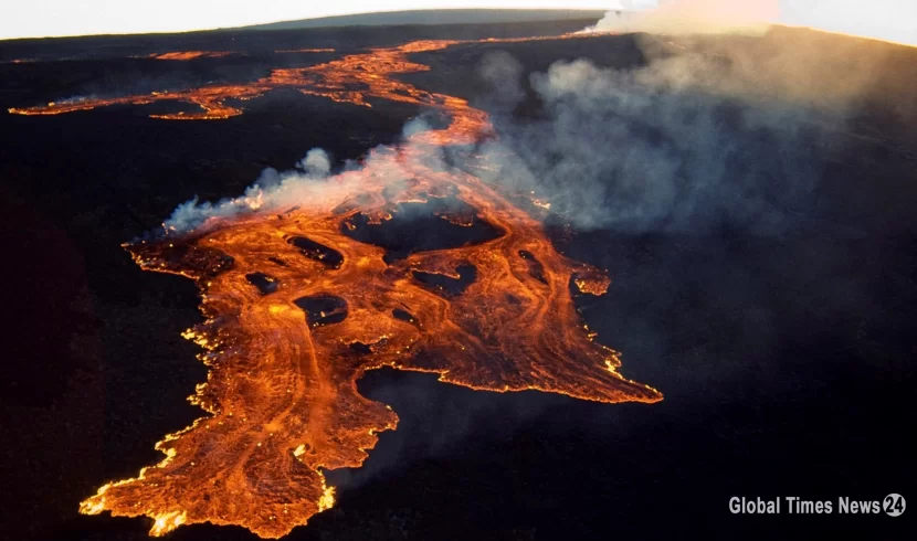 دنیا کا سب سے بڑا ہوائی آتش فشاں، دہائیوں میں پہلی بار پھٹ پڑا